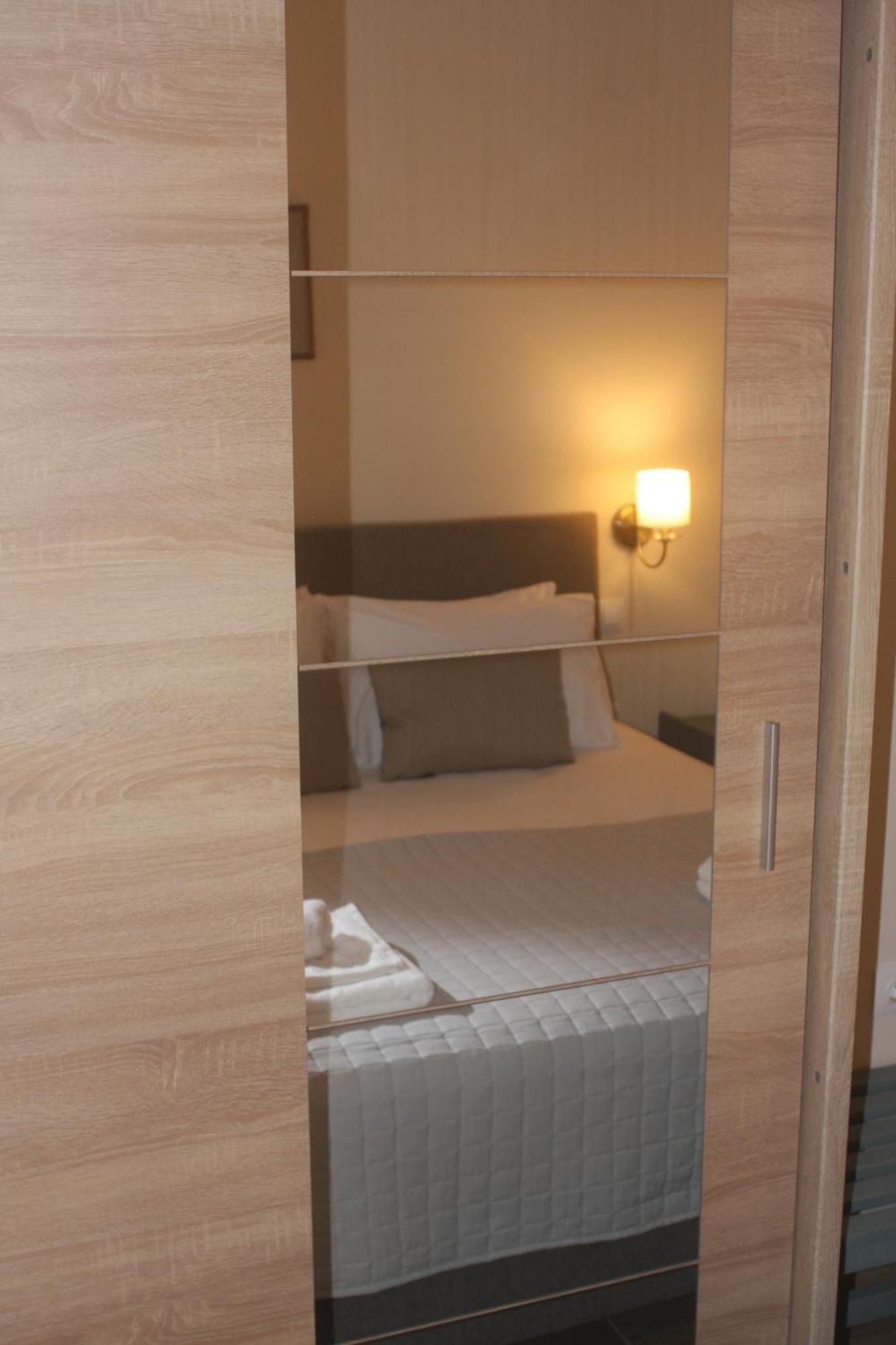 Rodon Manor Apartment Ханя Екстериор снимка