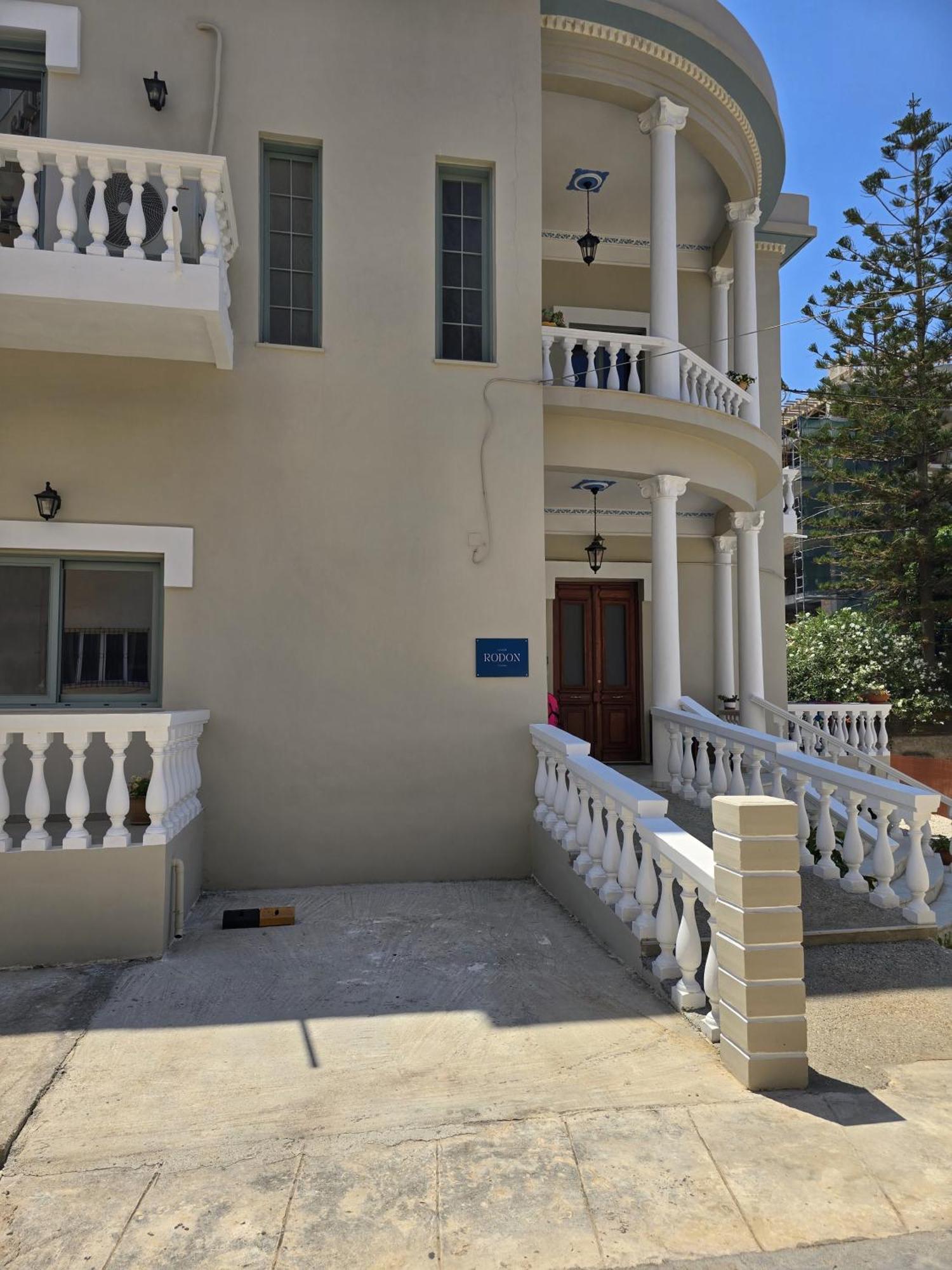 Rodon Manor Apartment Ханя Екстериор снимка